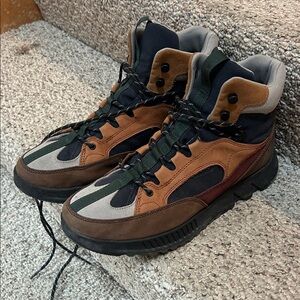 Sorel Brown and Green Men's Boots